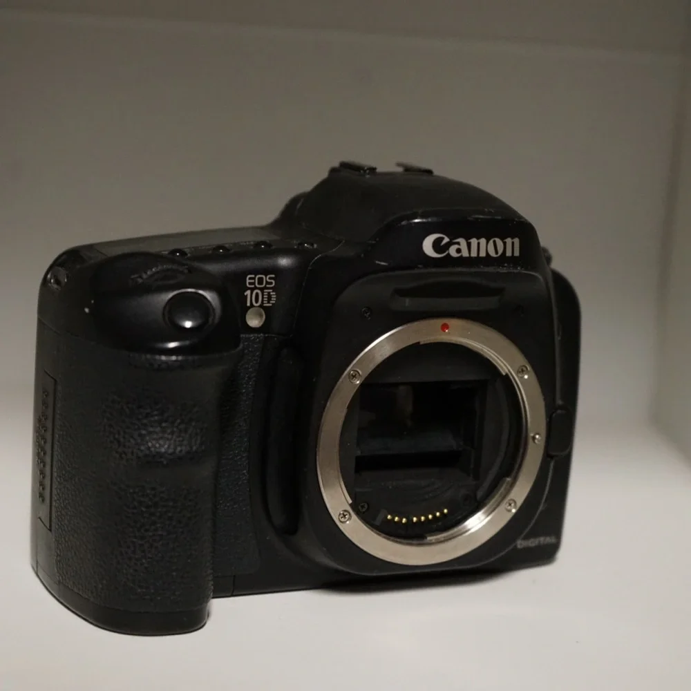 Used camera lot- message for prices willing to negotiate - Picture 2 of 6